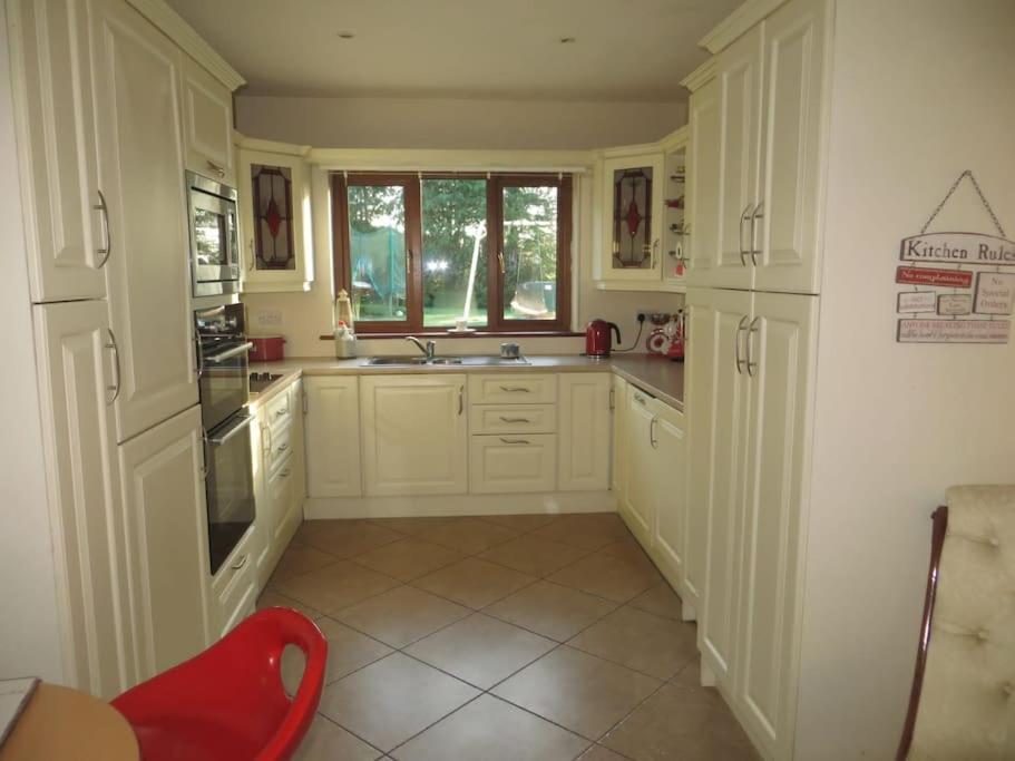 Borodino Studio Apartment Enniscorthy Exteriör bild